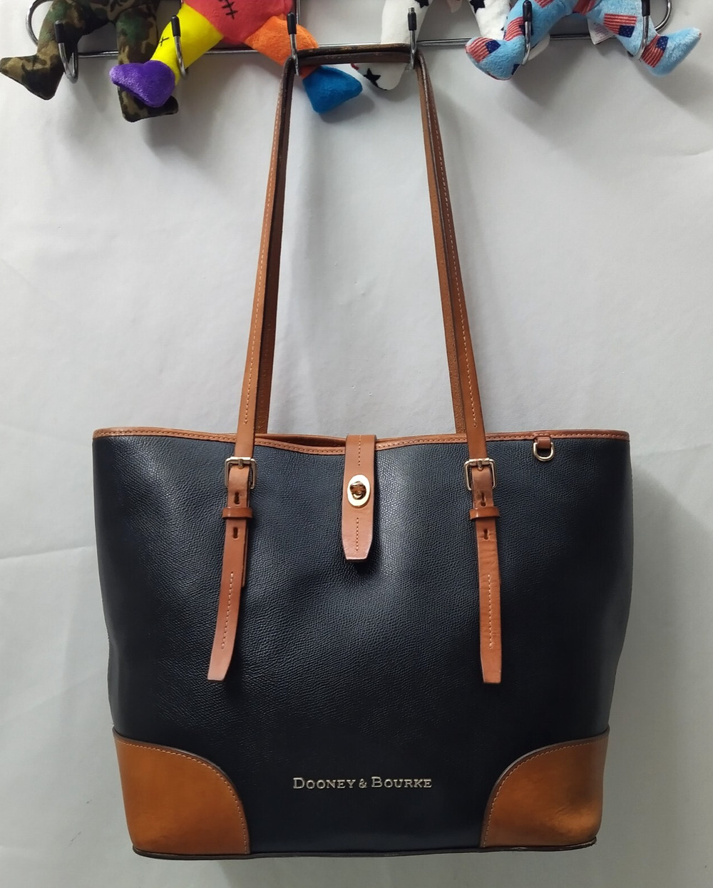 Dooney & Bourke Black Leather Turnlock Double Handles Large Tote Shoulder Bag